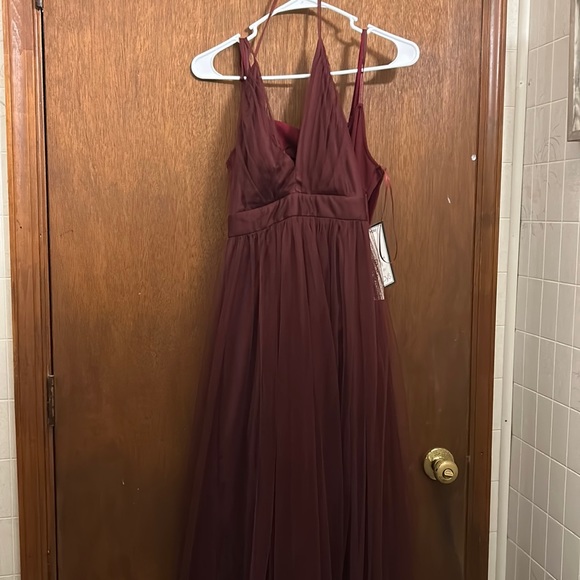 dark red prom dress, worn once - Picture 1 of 2